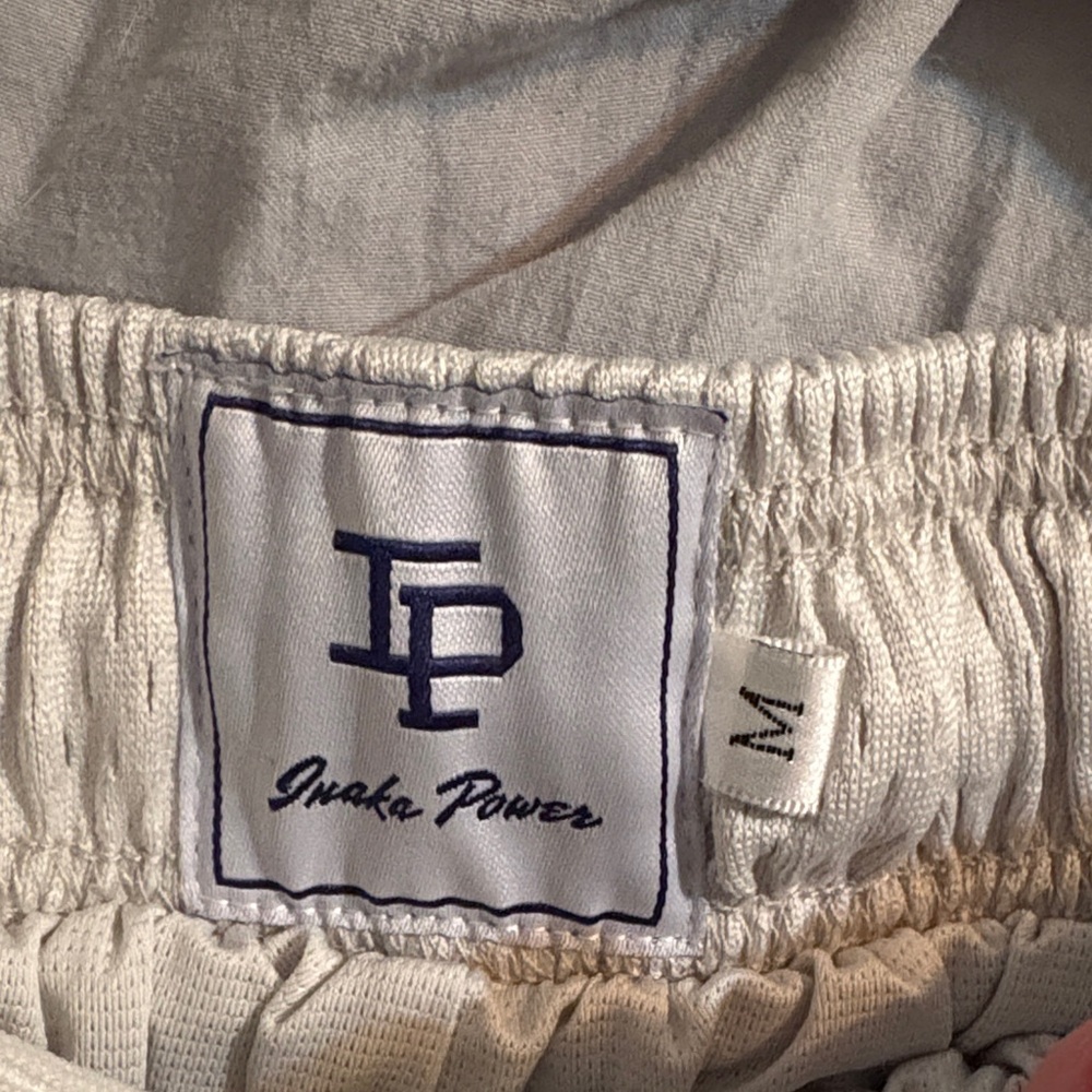 Inaka Power Light Gray and Pink Women's Athletic Shorts medium LiKe New - Picture 2 of 10